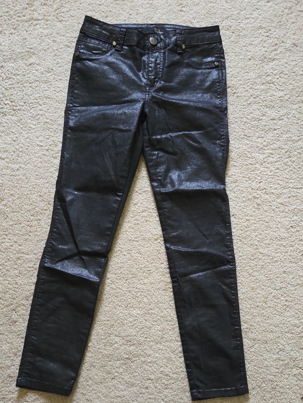 1822 Denim Women's Shiny Black Skinny Pants